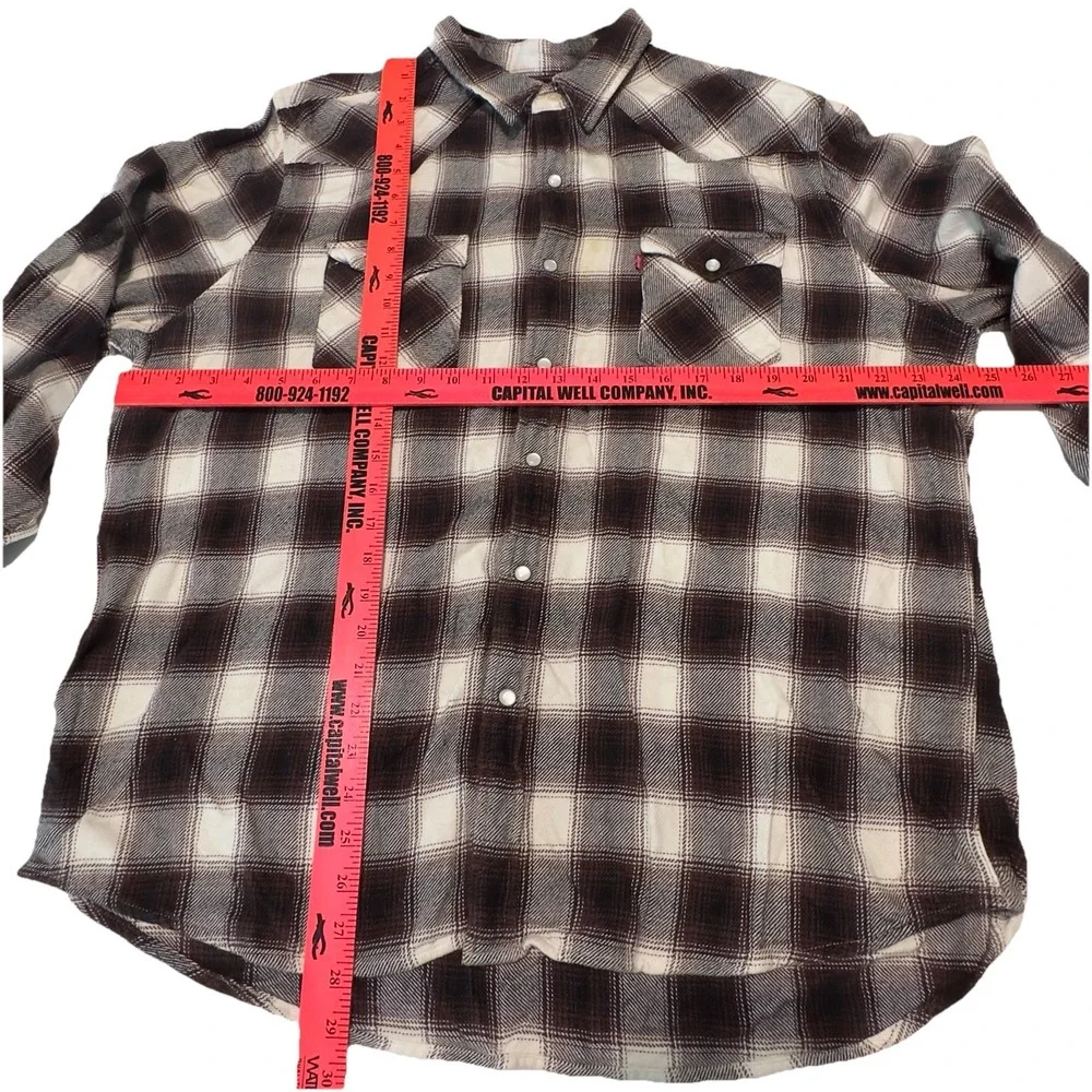 Levis this shirt